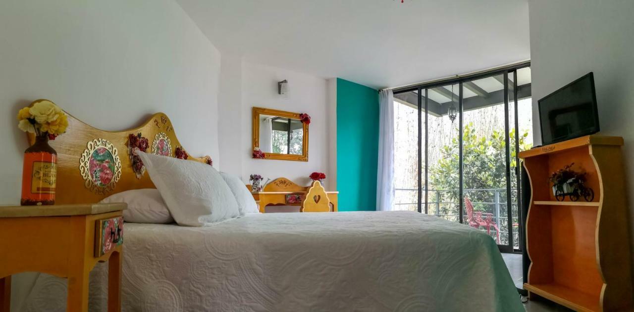 טפוזטלן Hotel El Pan Nuestro מראה חיצוני תמונה